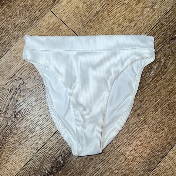 NWOT Pilyq White Ribbed High Waist Bikini Bottom Size M - Picture 1 of 6